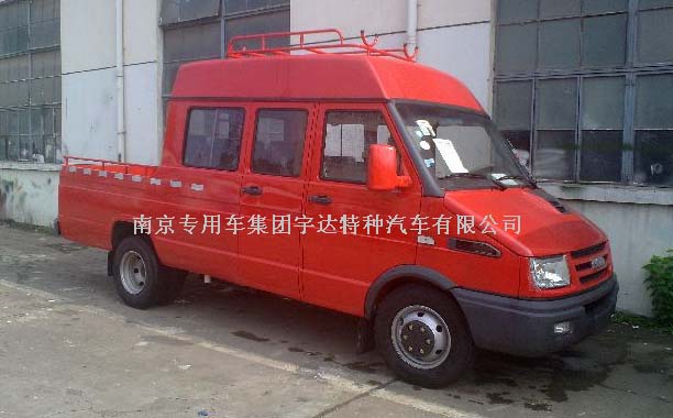 NJ5046XGC3NS依维柯工程车